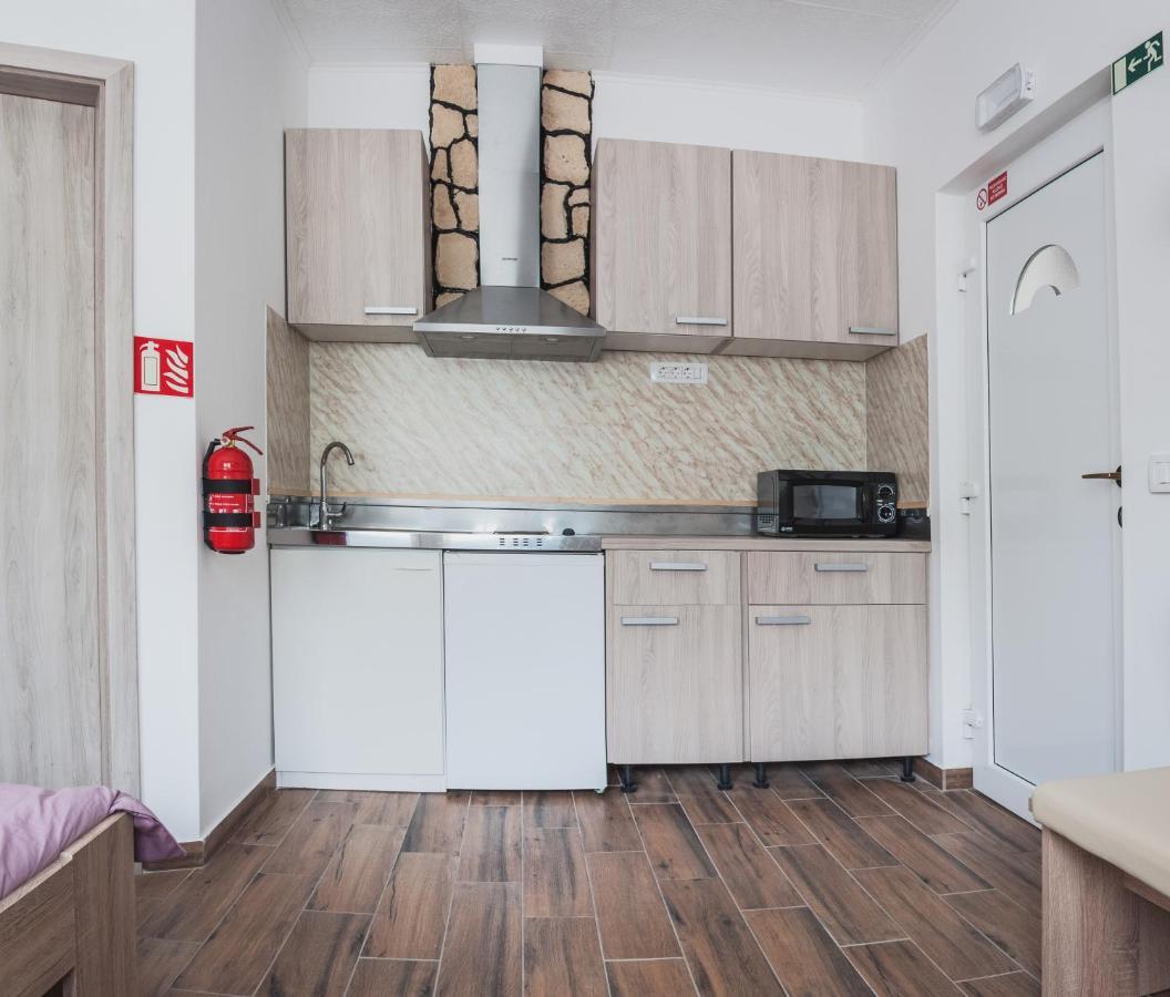 Apartmaji Hrast - Podbela Екстер'єр фото